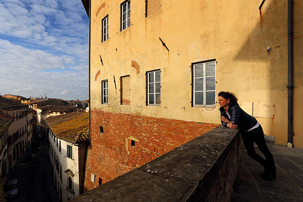 Serenella professional touristic guide in San Miniato Pisa Firenze